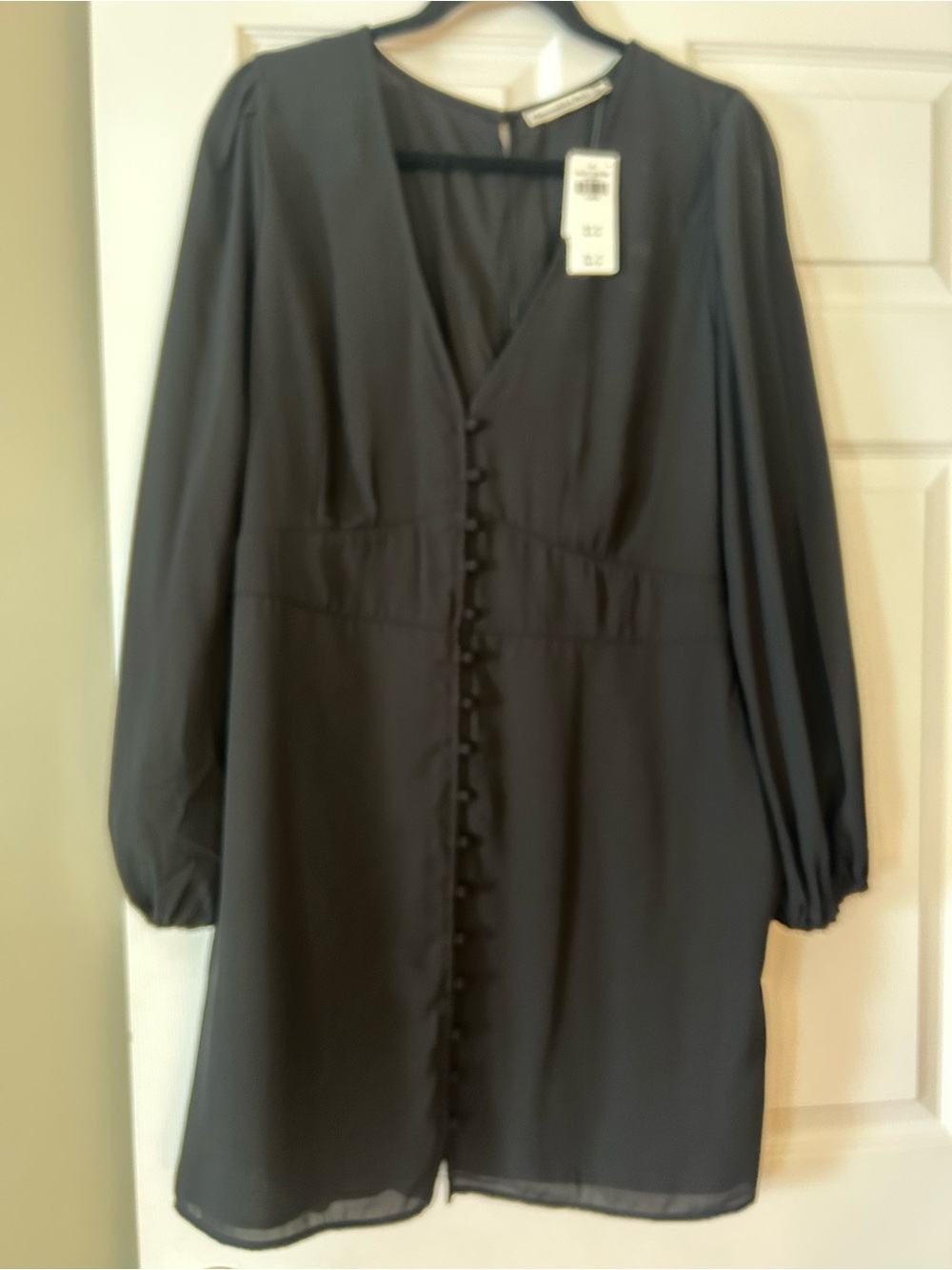 Abercrombie & Fitch Black Long-Sleeve Mini Dress with Button Front - Picture 5 of 7